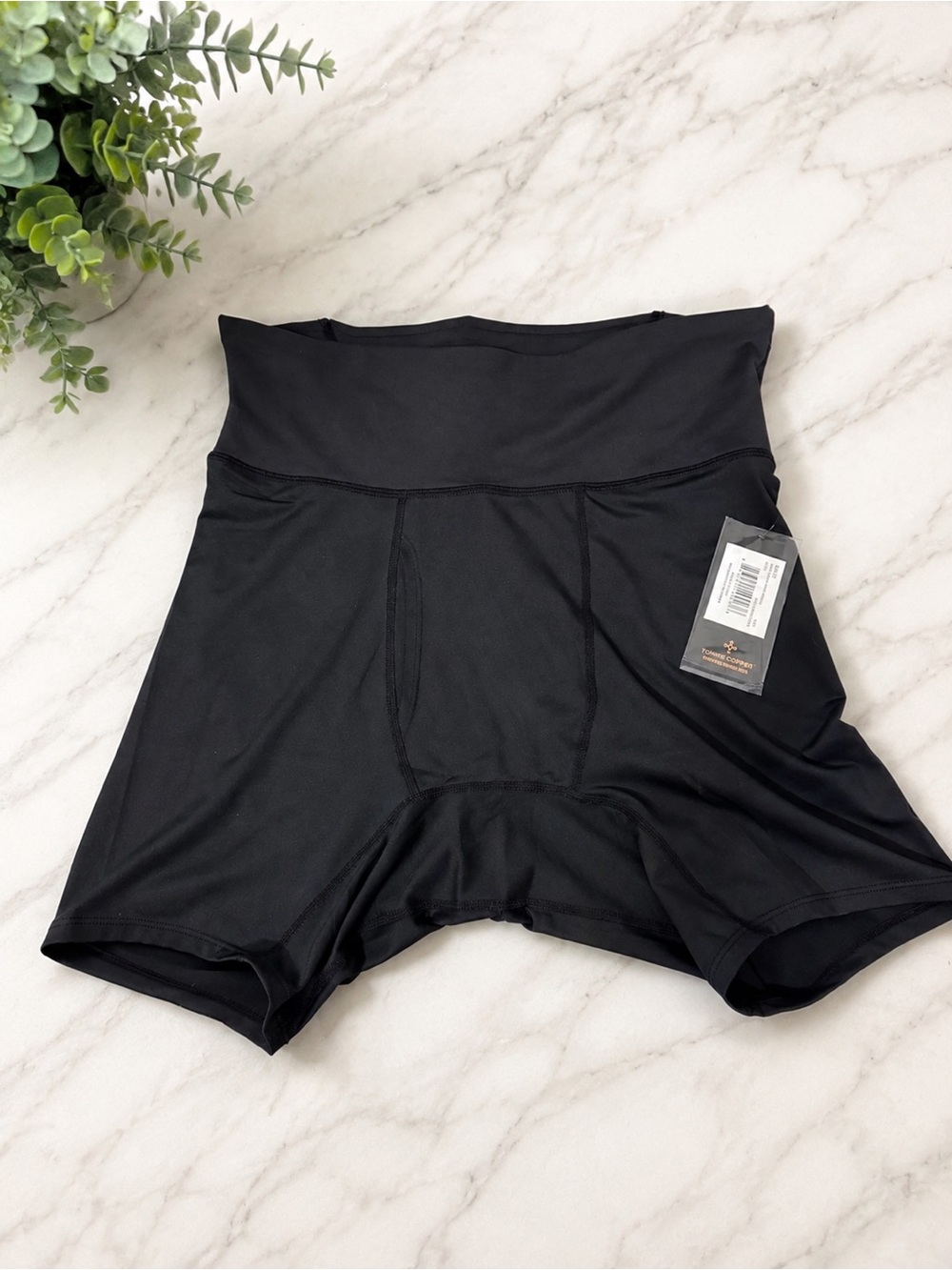 NWT!- Black Men's Back Pain Relief Shorts